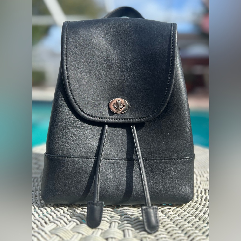 2007 Nickel Hardware Coach Daypack